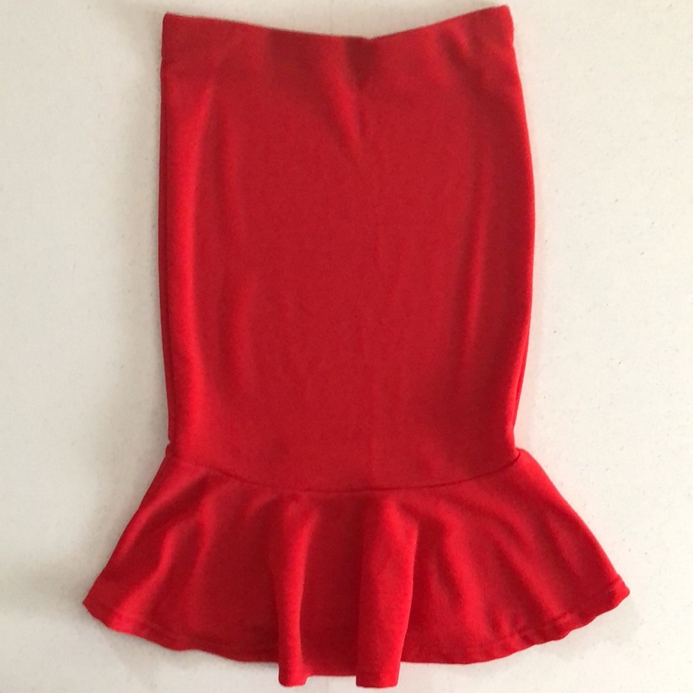 Red Mermaid Skirt - Picture 2 of 3